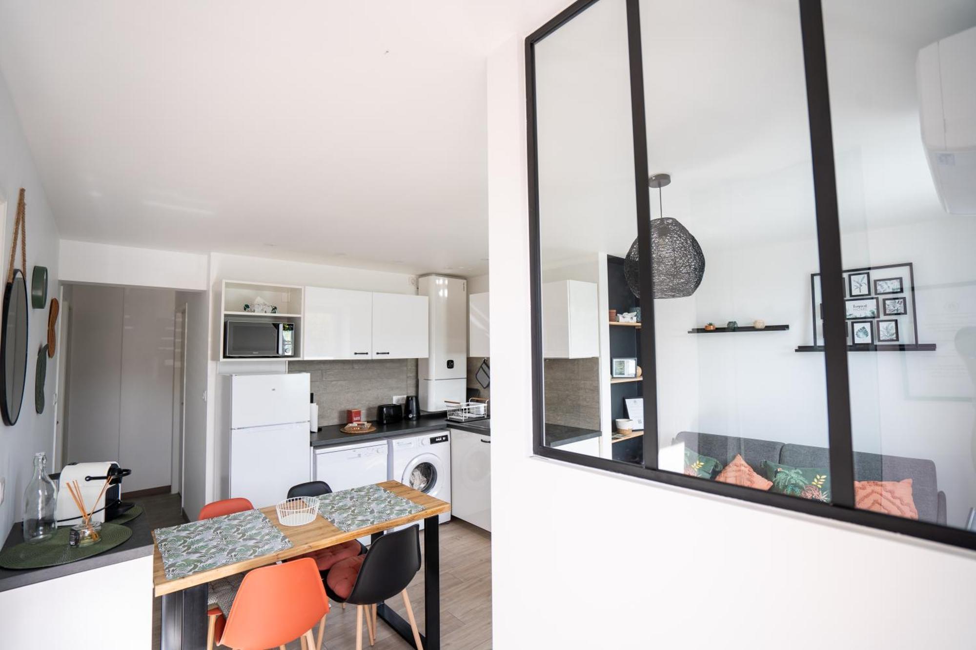 Escapade Ocean Apartment Лабен Екстериор снимка
